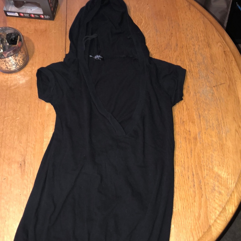 v neck tee shirt